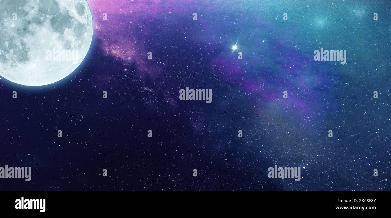 Cielo notturno Via Lattea con Luna piena e costellazione dell'universo Foto Stock