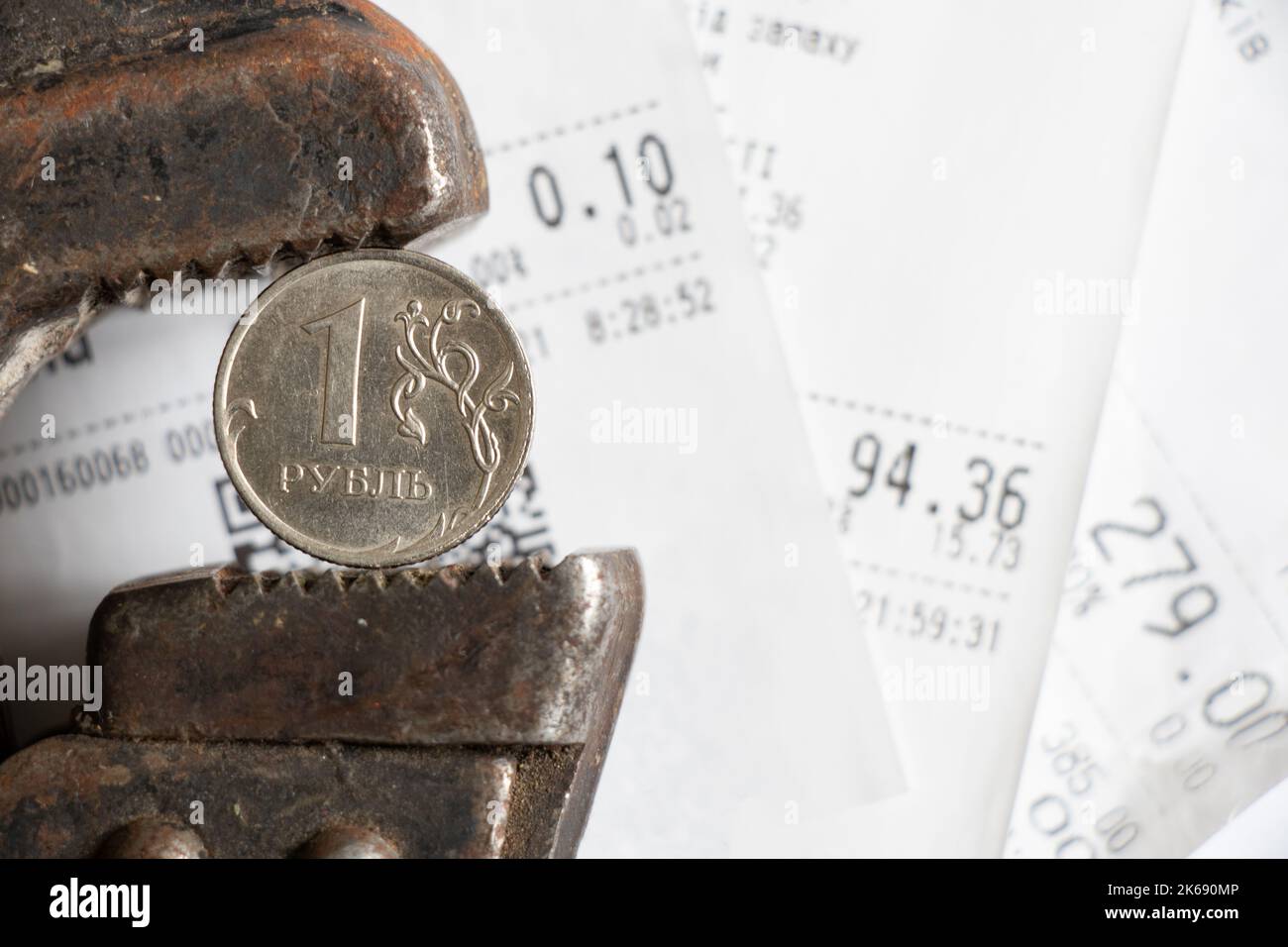 La chiave del gas tiene il rublo russo, il crollo del rublo, le sanzioni contro la Russia, la crisi economica in Russia e le perdite, la finanza e la ce Foto Stock