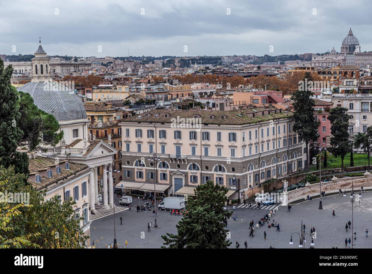ROMA, ITALIA - 02 DICEMBRE 2019: Piazza del Popolo ( Piazza del Popolo ) top wiew, ( veduta aerea ), architettura e punto di riferimento di Roma, a Roma Foto Stock