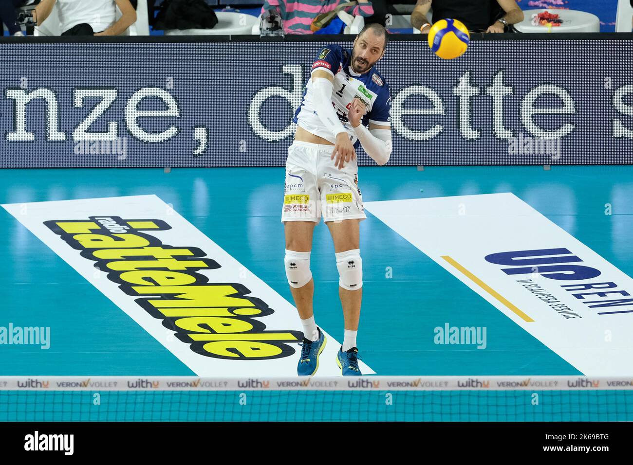 Verona, Italia. 8th ottobre 2022. Partita del Campionato Italiano di Pallavolo Superlega tra WithU Verona e ITAS Trentino. Foto Stock