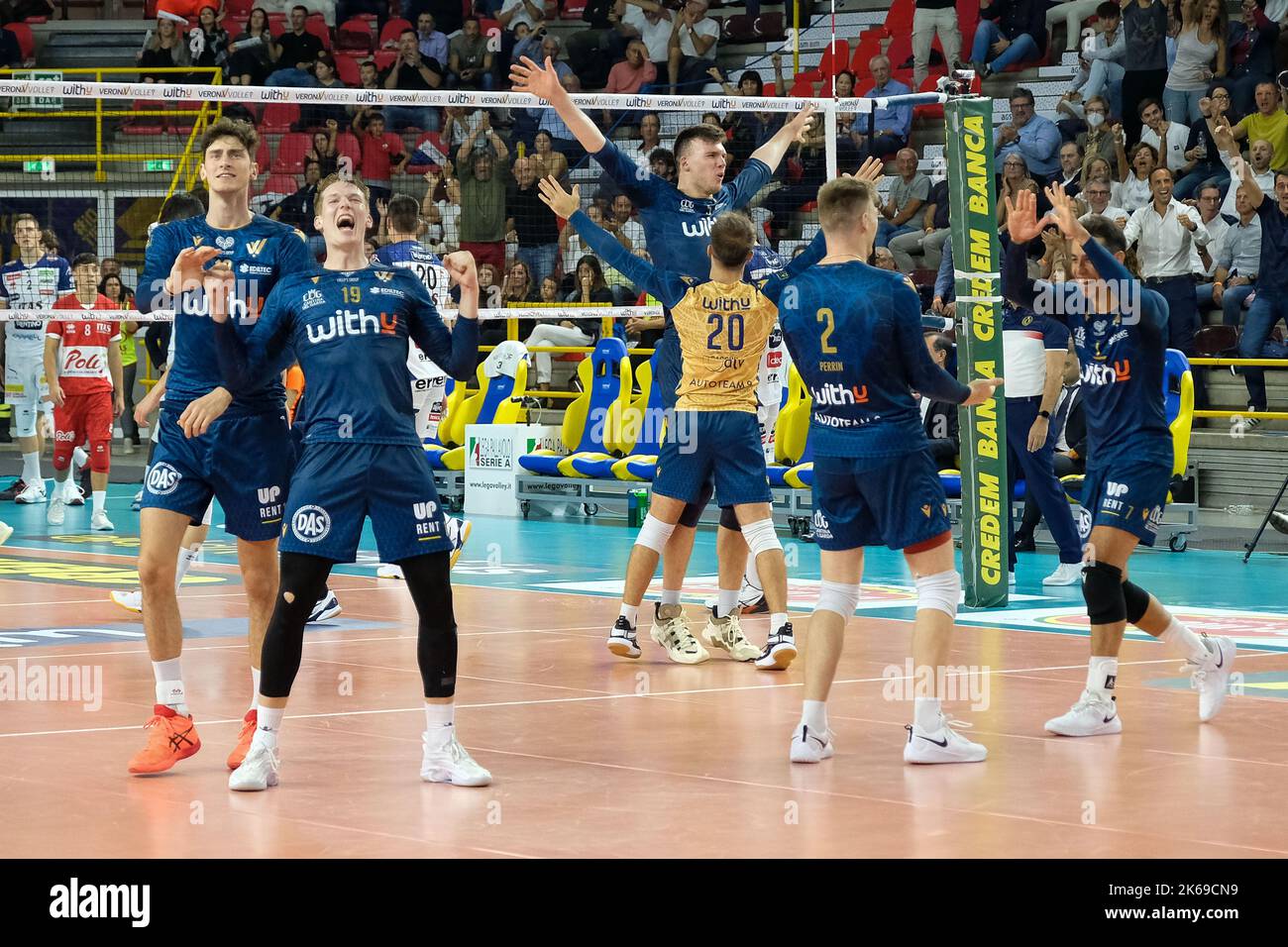 Verona, Italia. 8th ottobre 2022. Partita del Campionato Italiano di Pallavolo Superlega tra WithU Verona e ITAS Trentino. Foto Stock