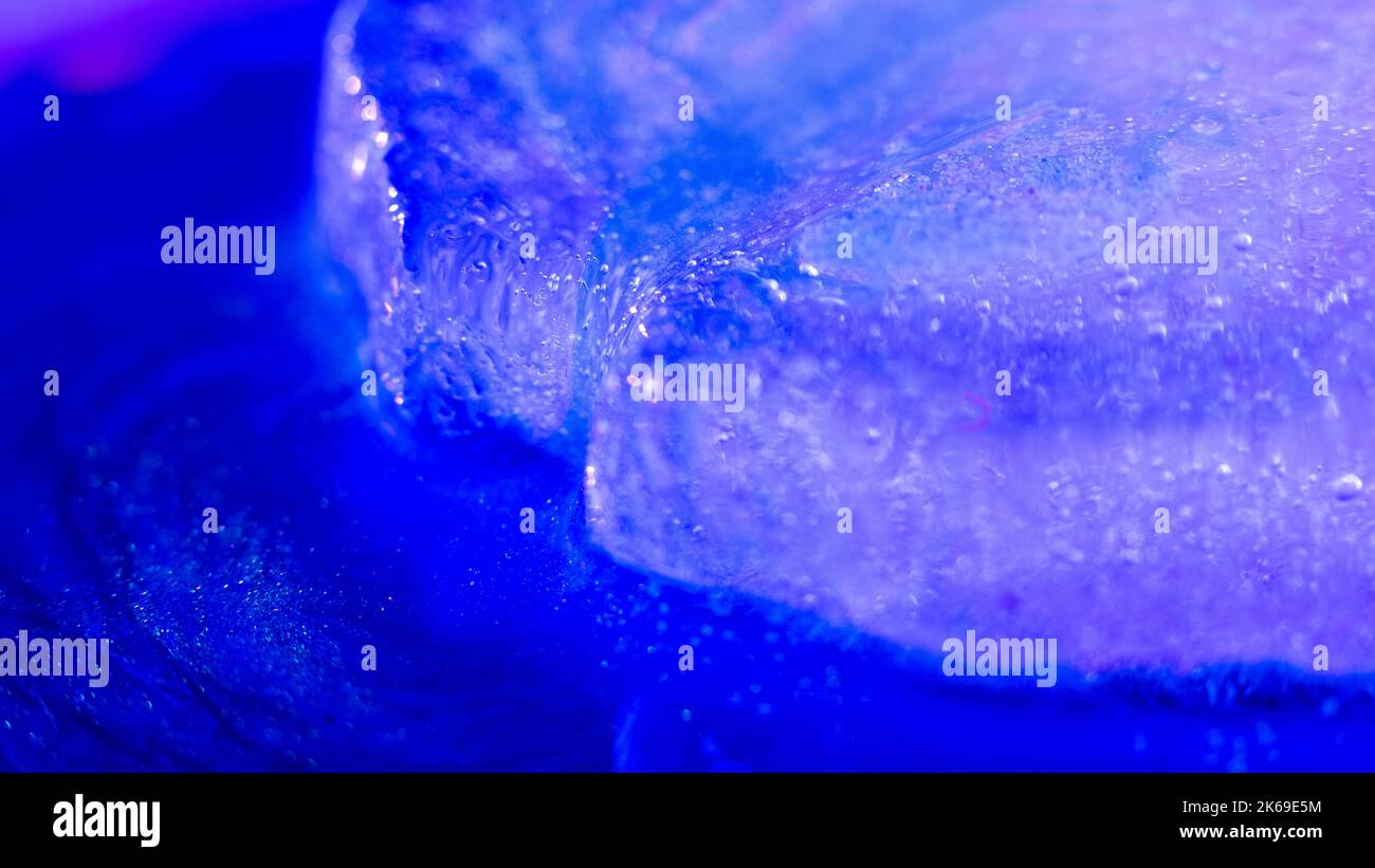 riscaldamento globale fusione blu ghiaccio macrofone Foto Stock