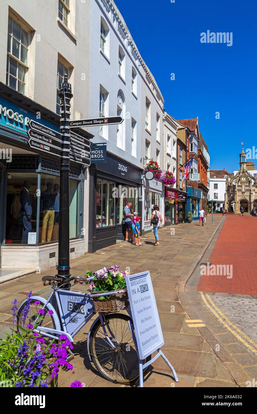 South Street, Chichester City, West Sussex, Inghilterra, Regno Unito Foto Stock