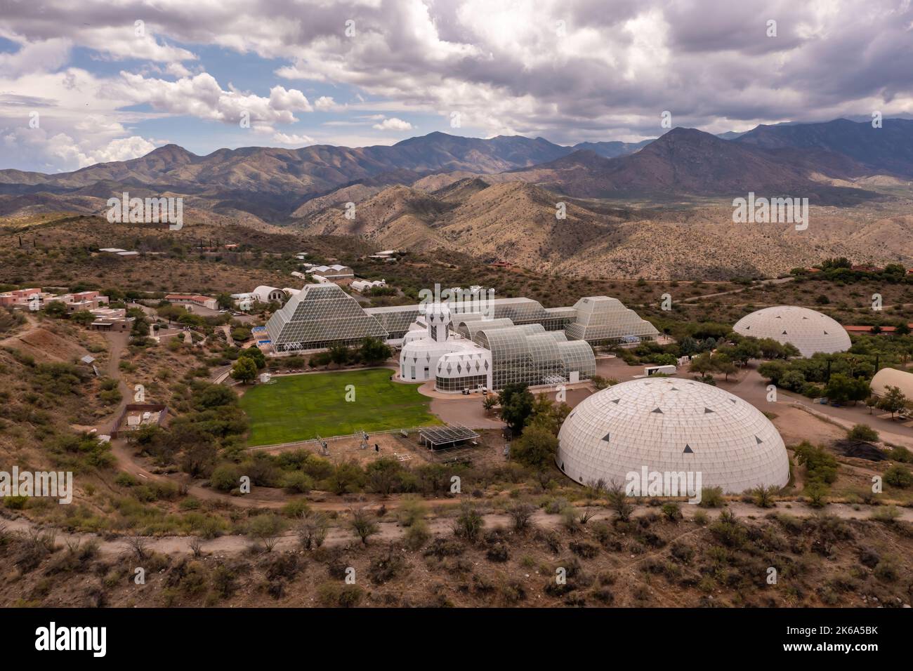 All'esterno del campus della University of Arizona Science, Biosphere 2 a Oracle, Arizona. Foto Stock