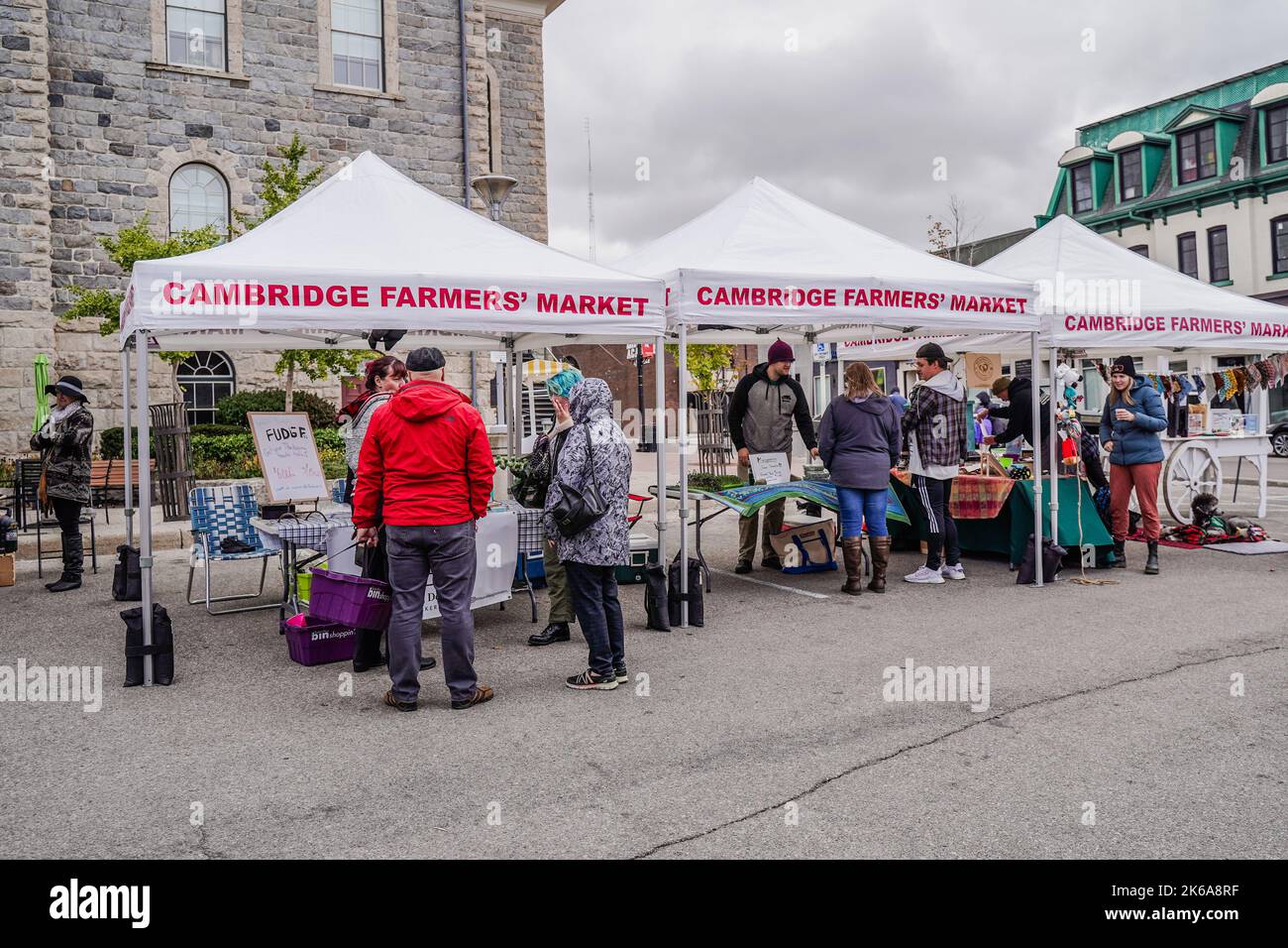 Mercato agricolo all'aperto a Cambridge, Ontario, Canada Foto Stock