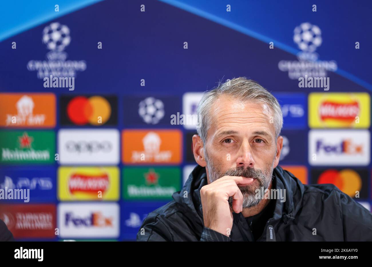 Glasgow, Regno Unito. 10th Ott 2022. Calcio: Champions League prima della partita Celtic Glasgow - RB Leipzig al Celtic Park. Il coach di Lipsia Marco Rose parla durante la conferenza stampa. Credit: Jan Woitas/dpa/Alamy Live News Foto Stock