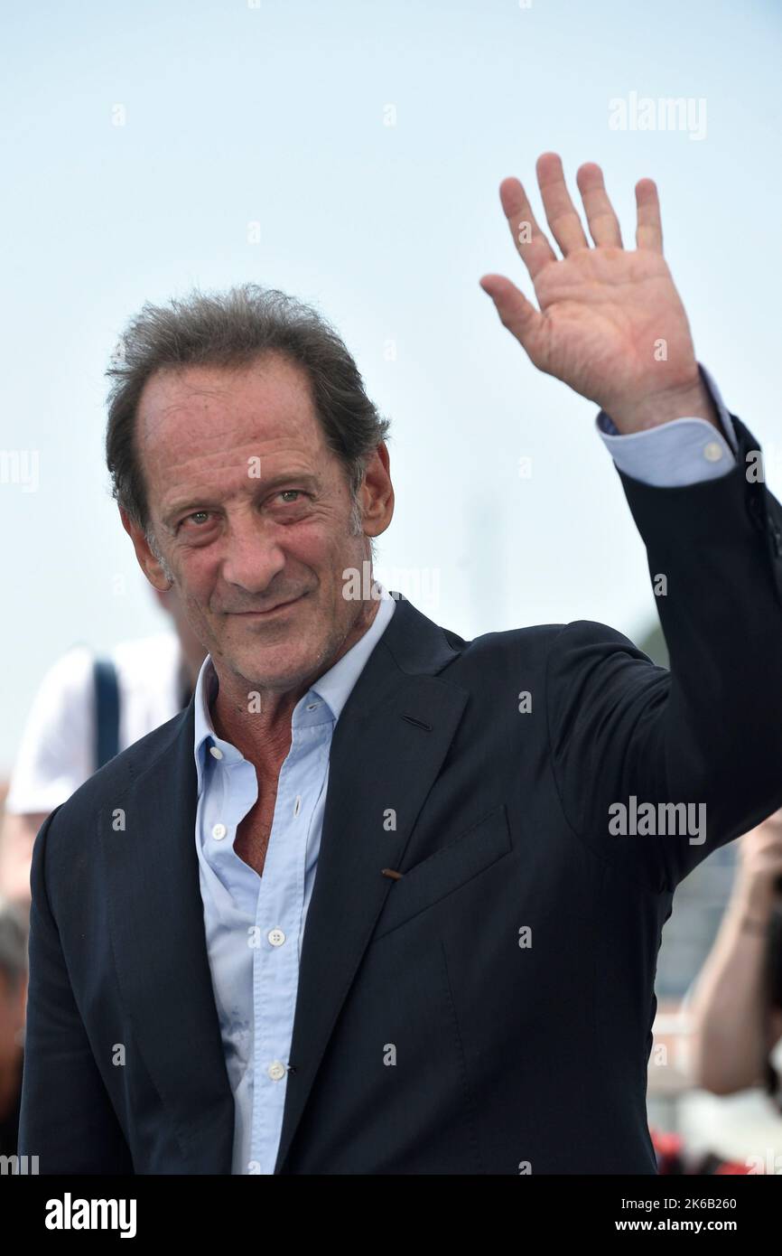 Attore Vincent Lindon, membro della giuria dell'edizione 75th del Festival di Cannes il 17 maggio 2022 Foto Stock