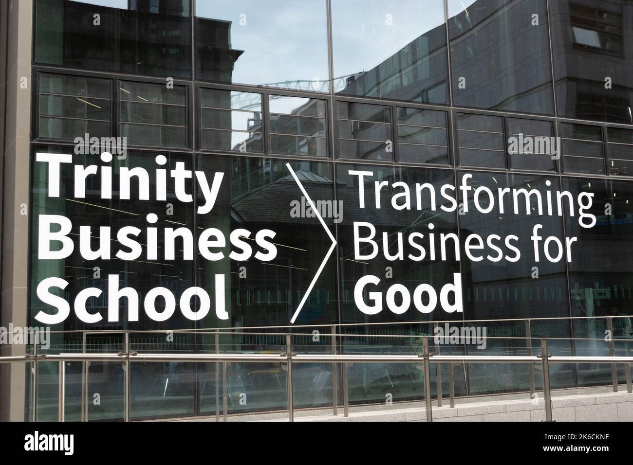 Trinity College Dublin Trinity Business School, Trinity College Dublin si trova sul College Green, a Dublino, Irlanda. Foto Stock