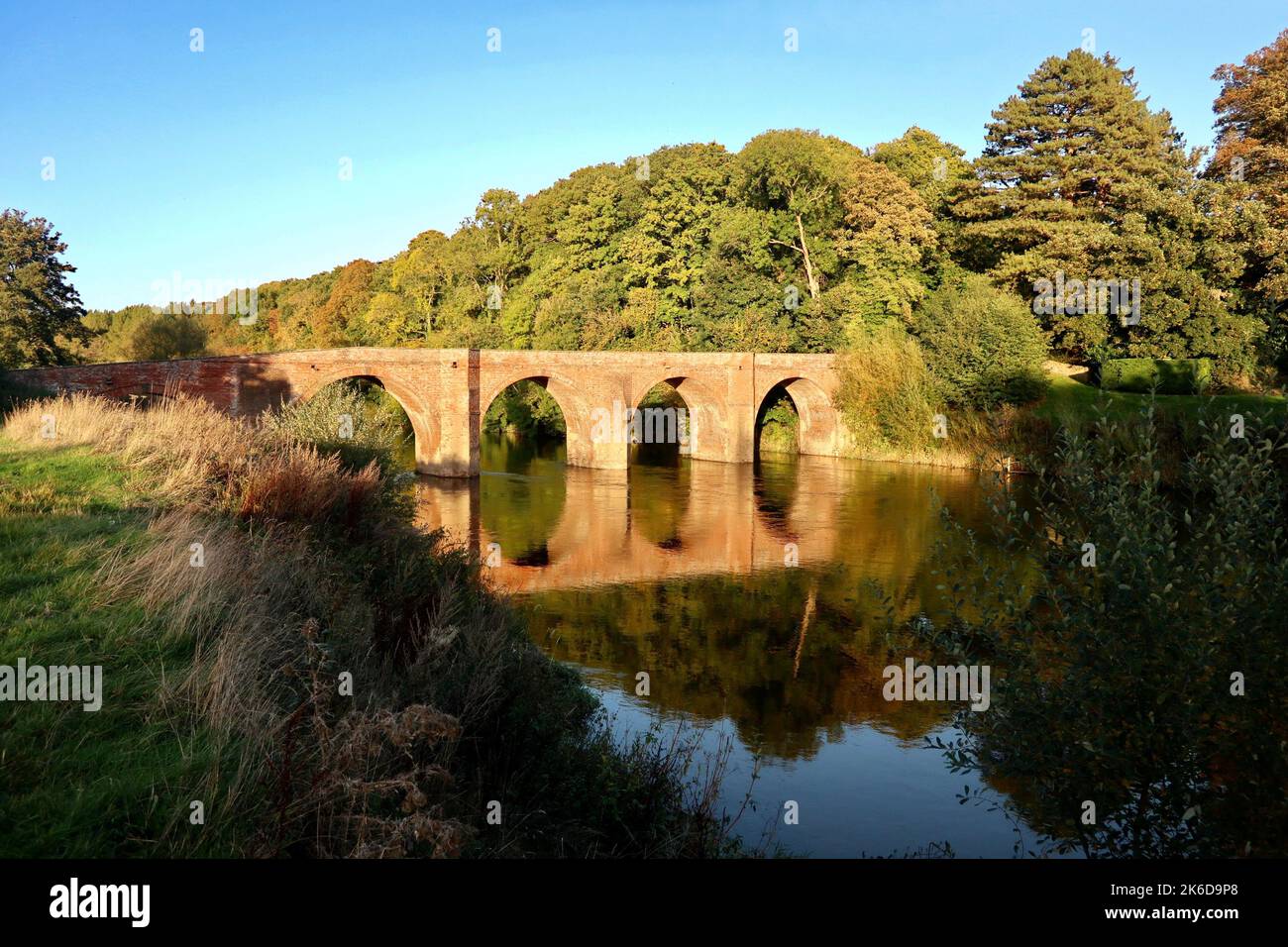 Il ponte sul fiume Wye a Bredwardine. Foto Stock