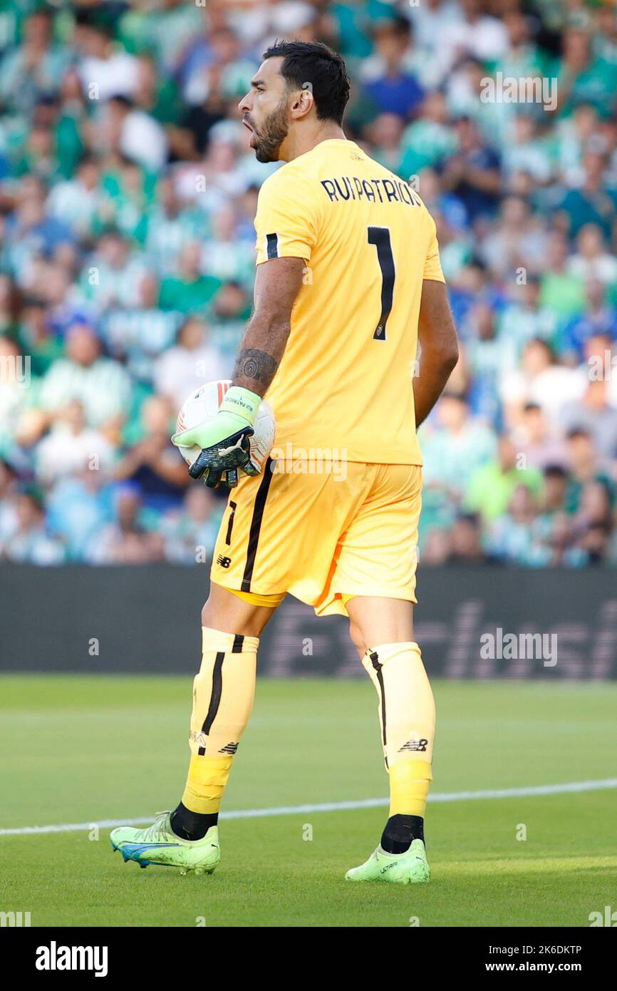 Siviglia, Spagna. 1st Ott 2022. Il portiere Rui Patricio (1) di Roma visto durante la partita della UEFA Europa League tra Real Betis e Roma all'Estadio Benito Villamarin di Siviglia. (Photo Credit: Gonzales Photo/Alamy Live News Foto Stock