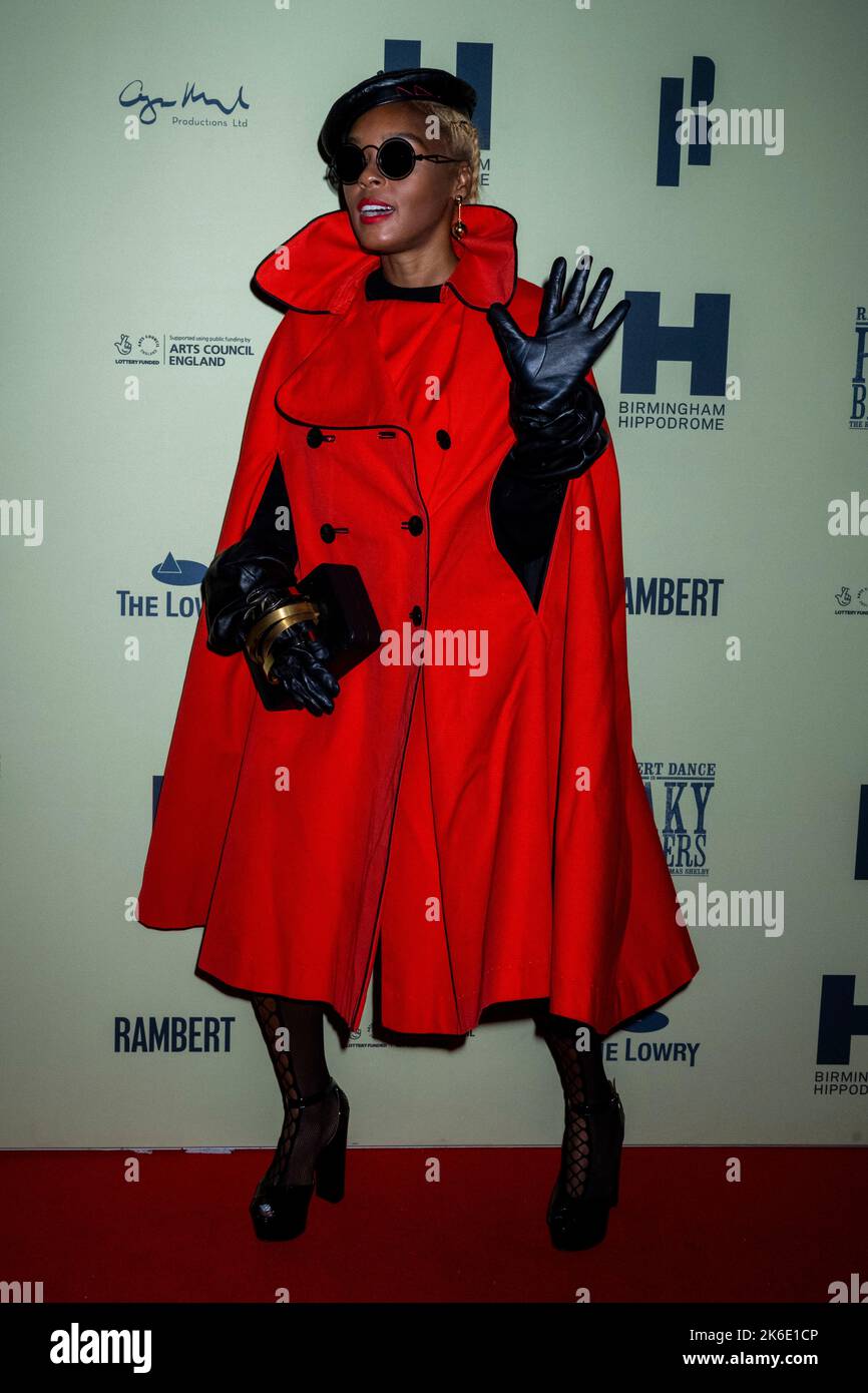 Londra, Regno Unito. 13 ottobre 2022. Janelle Monáe in occasione dell’apertura a Londra dei rompicapo blinders di Rambert: La Redenzione di Thomas Shelby al Trobadour Wembley Park Theatre. Lo spettacolo si svolge fino al 6th novembre 2022. Credit: Stephen Chung / EMPICS / Alamy Live News Foto Stock