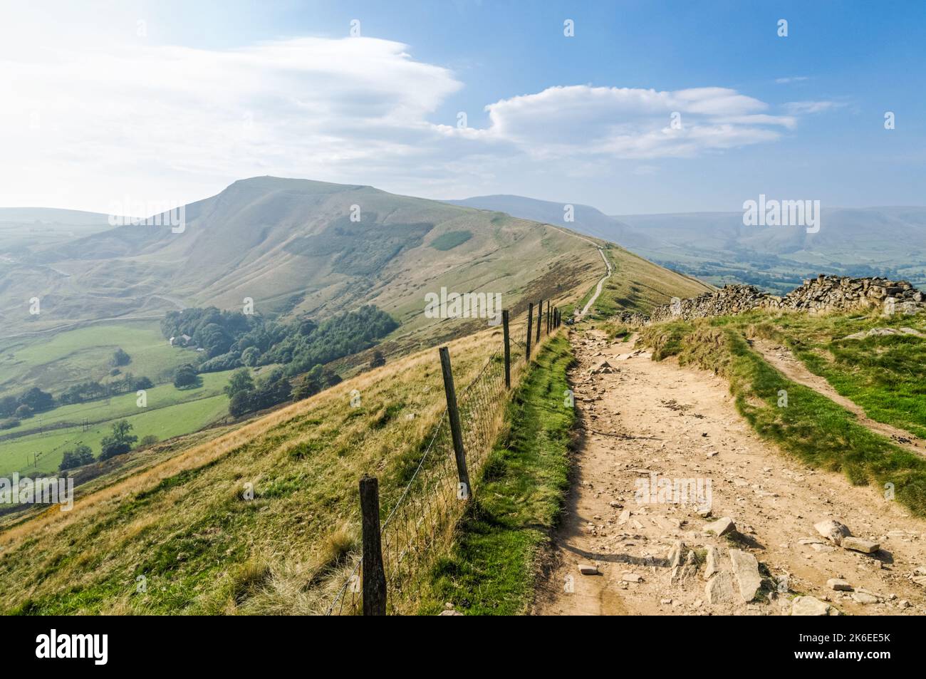 Il Sentiero Great Ridge Nel Peak District National Park Derbyshire Inghilterra Regno Unito Foto Stock