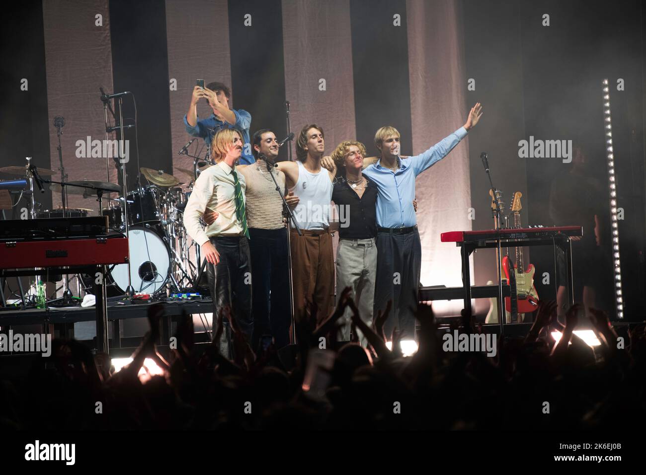 I pacchi della pop band australiana che concludono il loro tour europeo all'UFO - Velodrom di Berlino Foto Stock