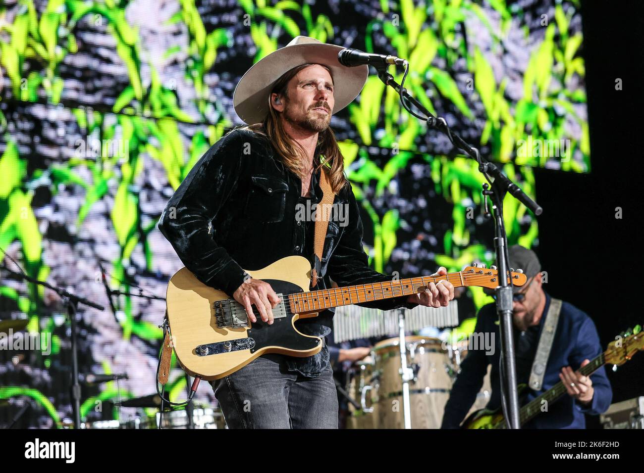 Lukas Nelson suona dal vivo presso Farm Aid a Raleigh, NC. Foto Stock