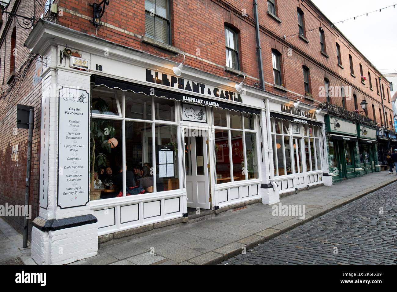 elephant e castello caffè ristorante tempio bar dublino repubblica d'irlanda Foto Stock