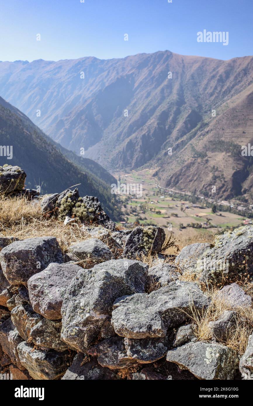 Le rovine Inca di Pumamarca, vicino alla città di Ollantaytambo, Cusco, Perù Foto Stock