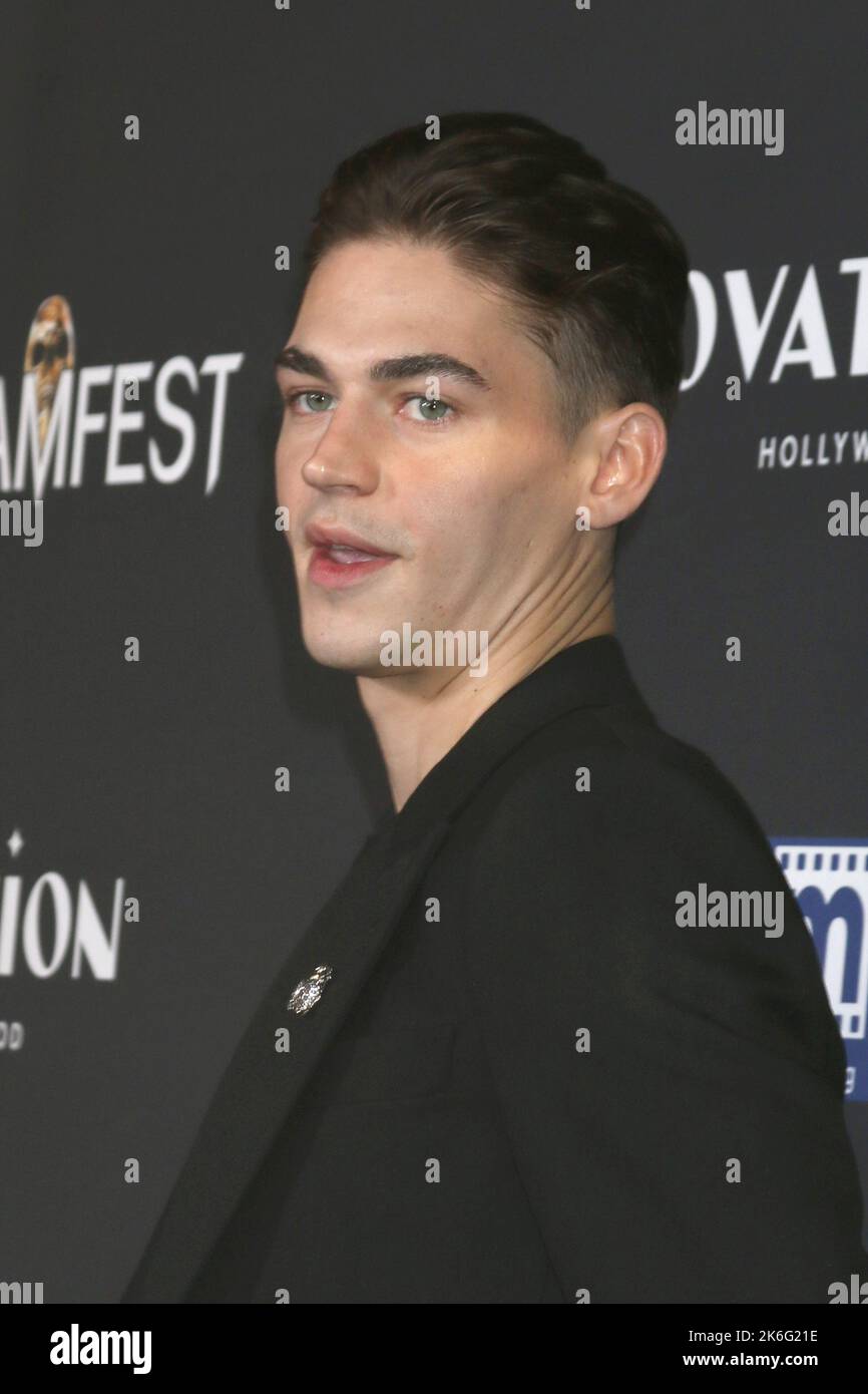 LOS ANGELES - OTT 12: Hero Fiennes-Tiffin al Loneliest Boy in the World al TCL Chinese Theater 6 il 12 ottobre 2022 a Los Angeles, CA Foto Stock