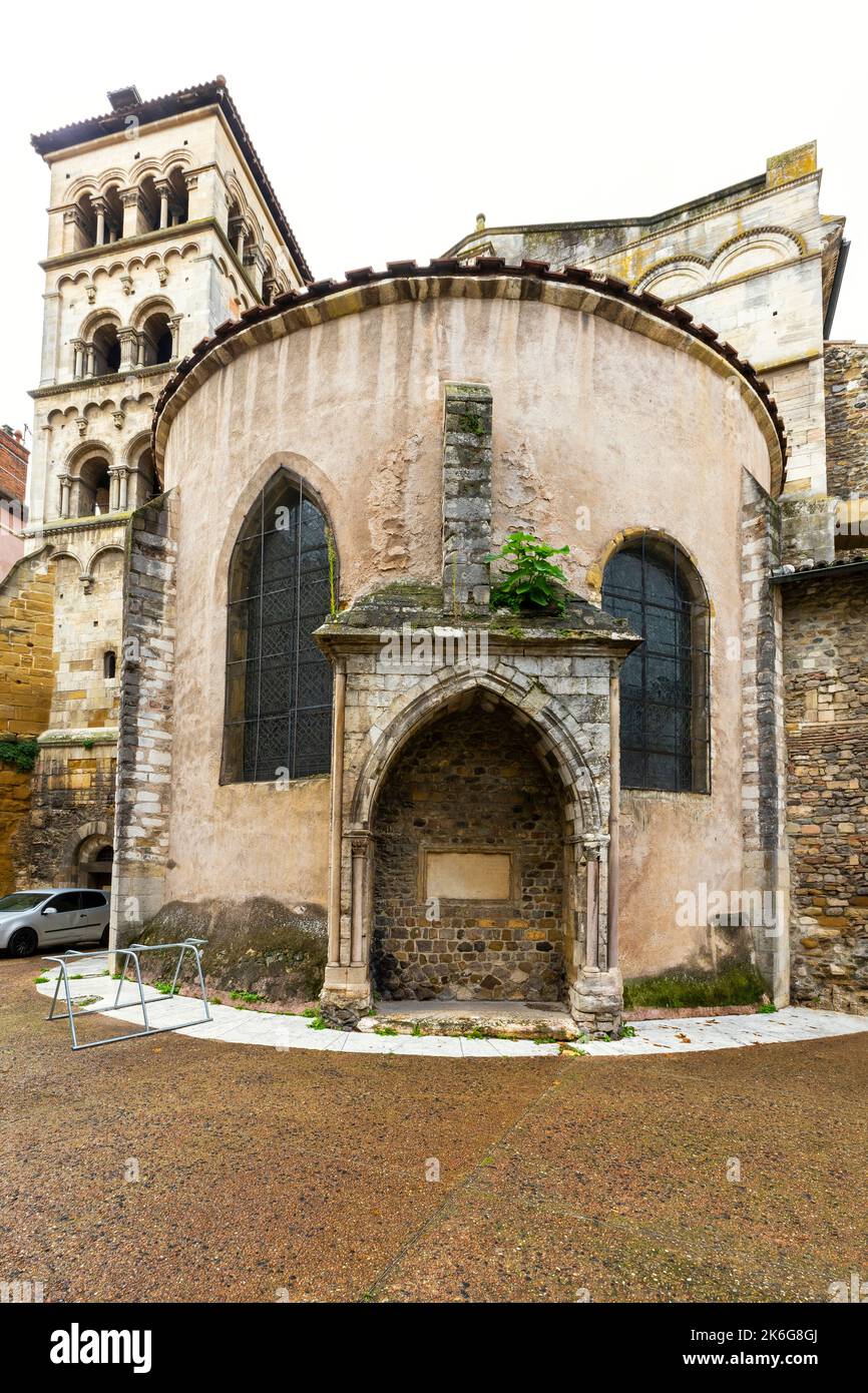 La chiesa e chiostro di Saint-André-le Bas in Vienne. L'abbazia fondata nel 6th ° secolo sulle fondamenta gallo-romane. Vienne era un centro importante di Foto Stock