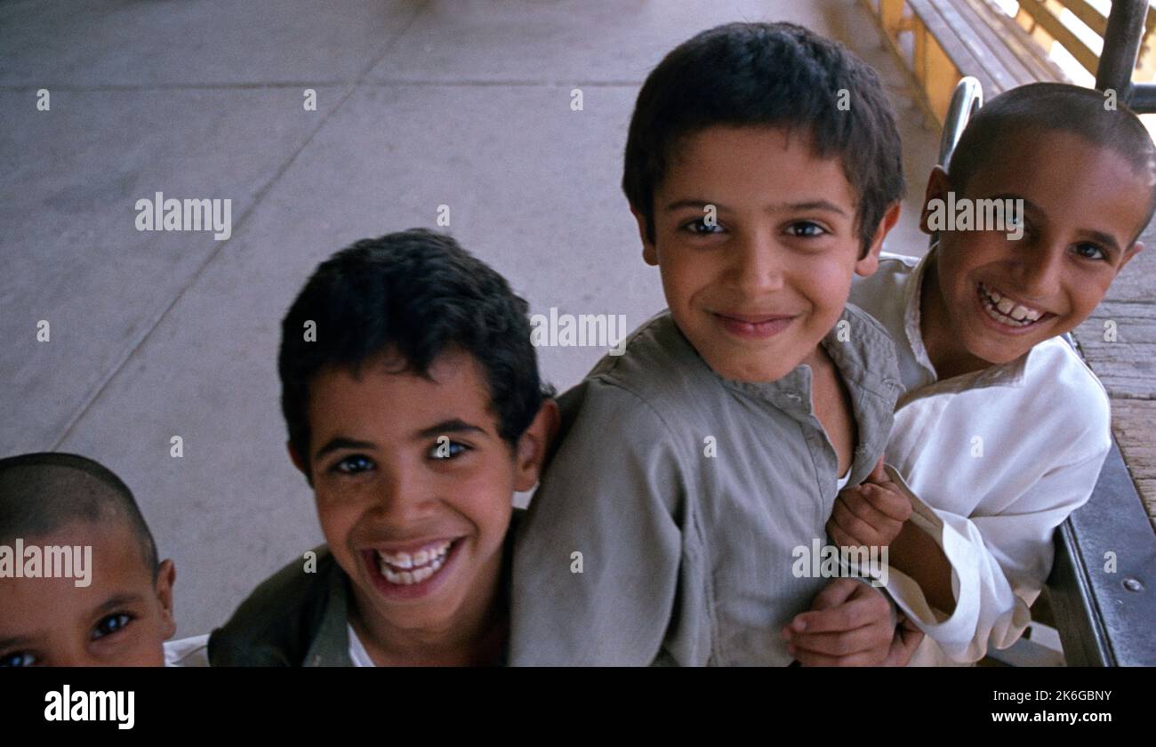 Riyadh Arabia Saudita Bambini alla stazione ferroviaria Foto Stock