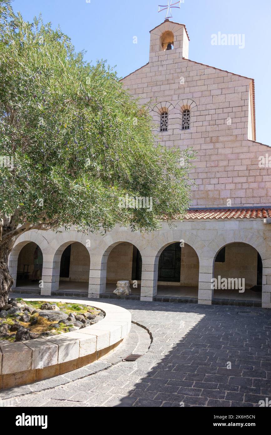 Israele, Galilea, Tabgha, Chiesa della moltiplicazione, cortyad Foto Stock