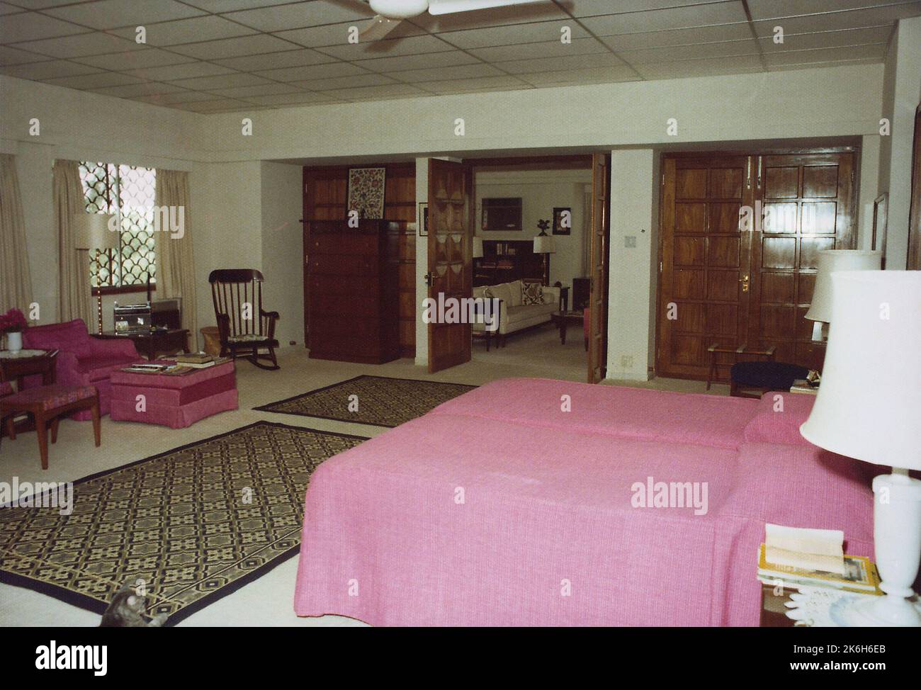 Chennai - funzionario principale/Consul General Residence - 1977, Stati Uniti fotografie relative a ambasciate, consolati e altri edifici d'oltremare Foto Stock Chennai - funzionario principale/Consul General Residence - 1977, Stati Uniti fotografie relative a ambasciate, consolati e altri edifici d'oltremare Foto Stock
