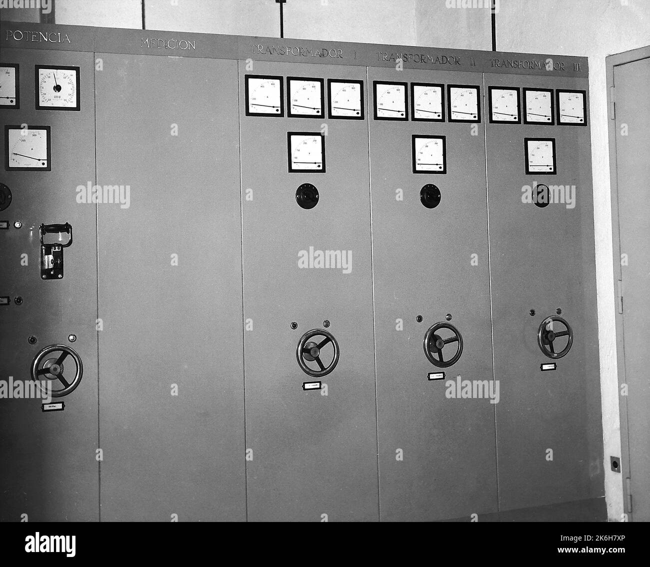 Madrid - Chancery Office Building - 1960, fotografie degli Stati Uniti relative a ambasciate, consolati e altri edifici d'oltremare Foto Stock