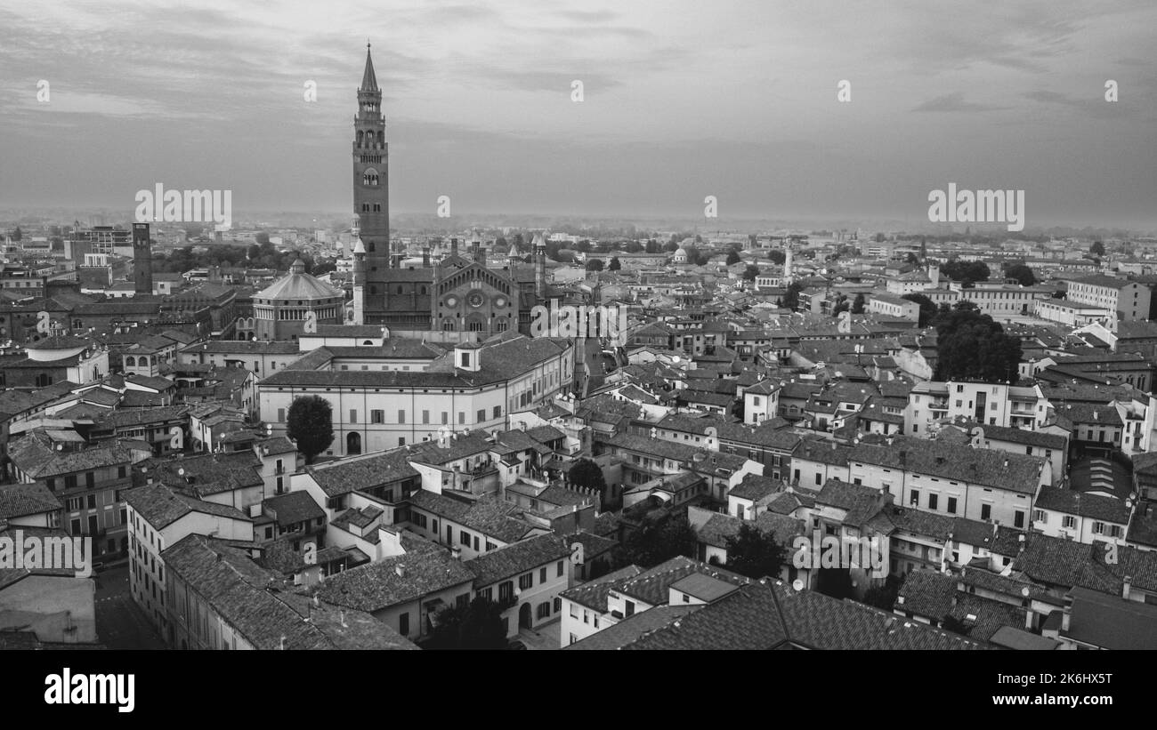 Veduta aerea urbana di Cremona Lombardia Foto Stock
