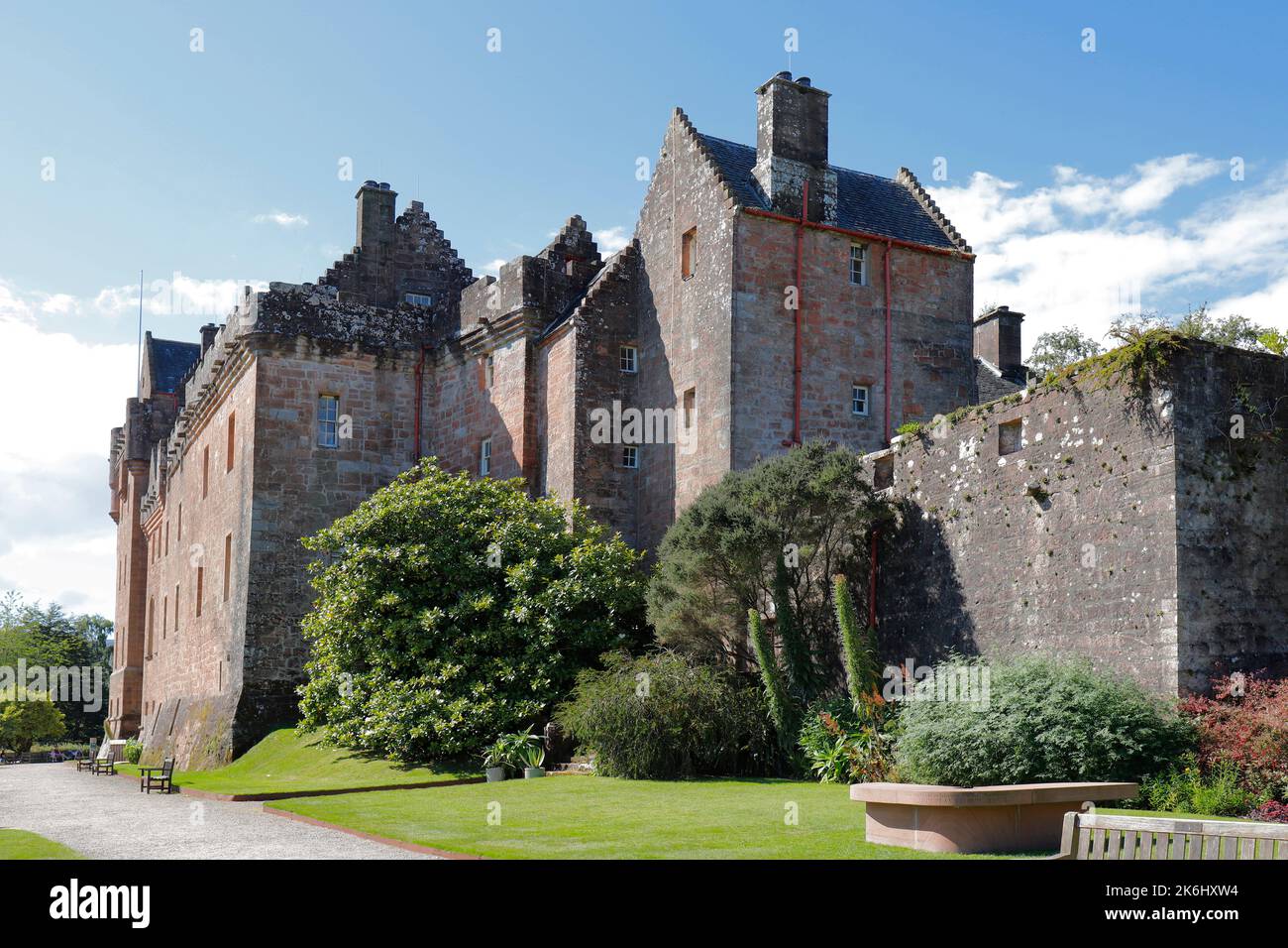 Castello di Brodick sull'isola di Arran, costa occidentale della Scozia, Regno Unito Foto Stock