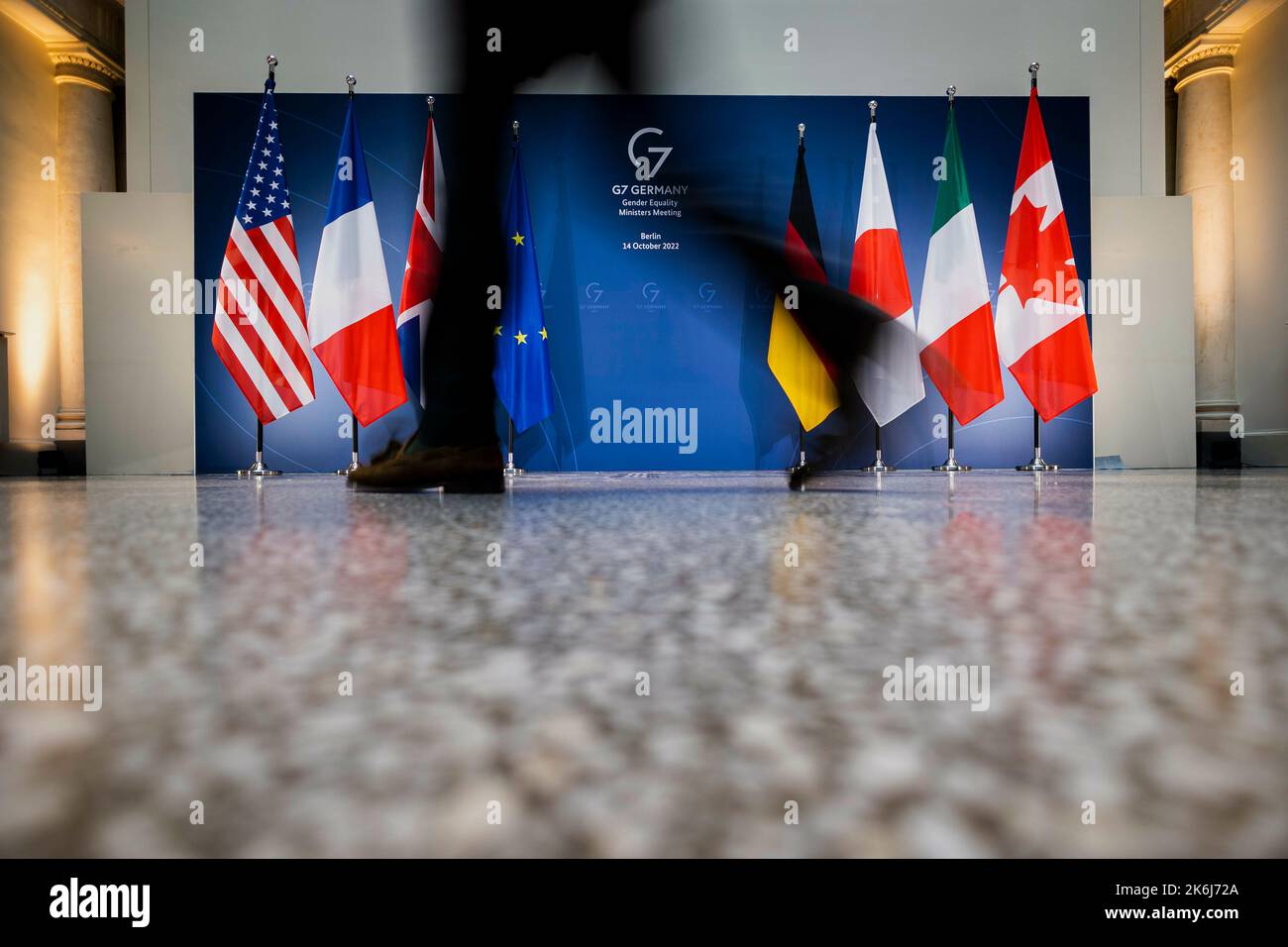 Berlino, Germania. 14th Ott 2022. Bandiere degli anni 'G7, prese durante il G7° 2022 ministeriale sull'uguaglianza di genere a Berlino, 14 ottobre 2022. Credit: dpa/Alamy Live News Foto Stock