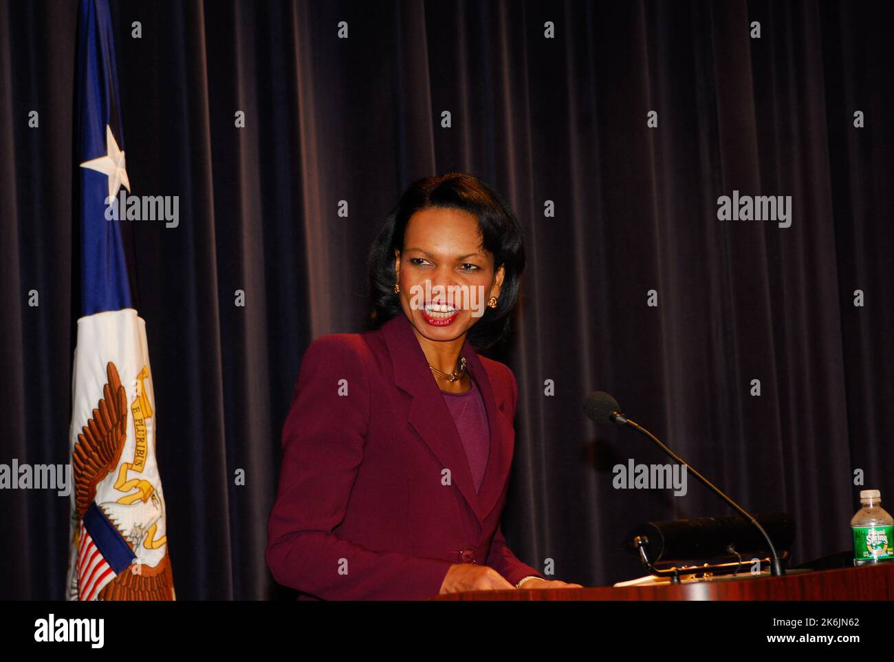 Vertice sull'invecchiamento globale, nell'Auditorium Dean Acheson, dove i partecipanti del governo, delle università e del settore privato hanno discusso gli effetti dell'invecchiamento della popolazione sulla crescita economica, sulla forza lavoro, sul commercio, sulla migrazione, sulle relazioni internazionali; e la sicurezza nazionale. Foto Stock