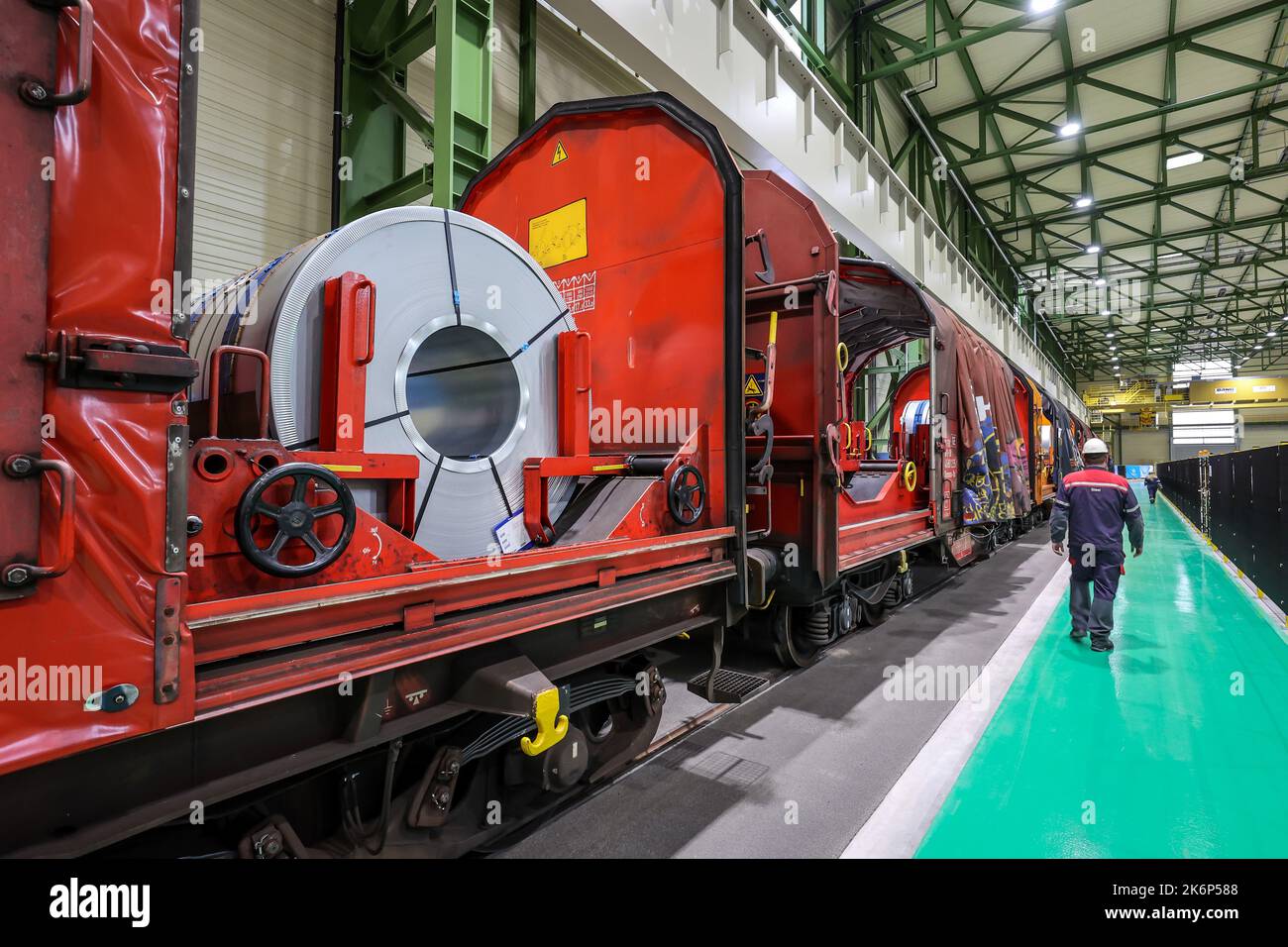 Dortmund, Renania settentrionale-Vestfalia, Germania - ThyssenKrupp Steel, FBA 10 linea di rivestimento a caldo 10, sul sito della Westfalenhuette, le lamiere di acciaio sono h Foto Stock