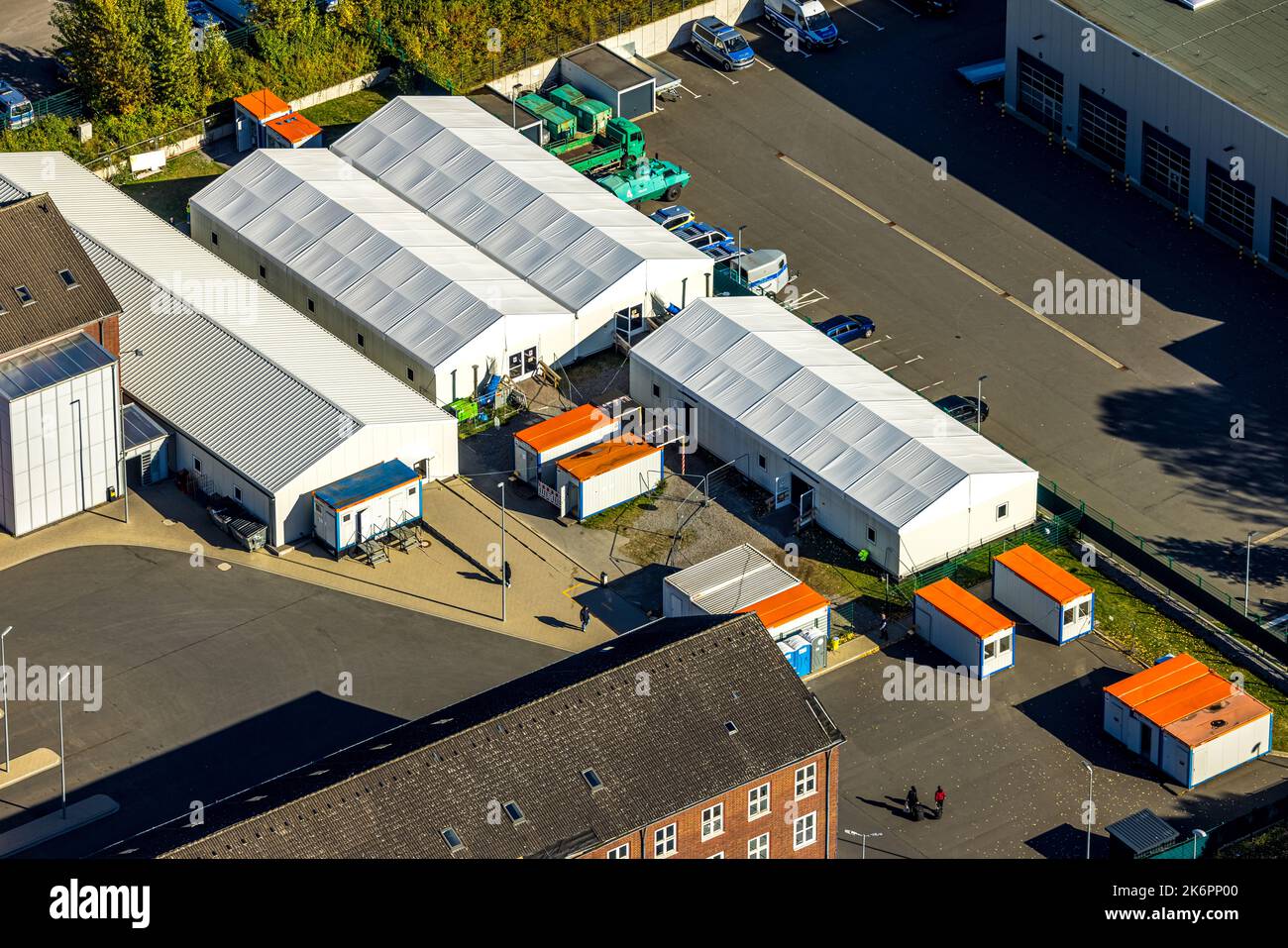 Vista aerea, impianto statale di accoglienza iniziale per i rifugiati NRW a Bochum, Grumme, Bochum, Ruhr, Renania settentrionale-Vestfalia, Germania, DE, Europa, Refu Foto Stock