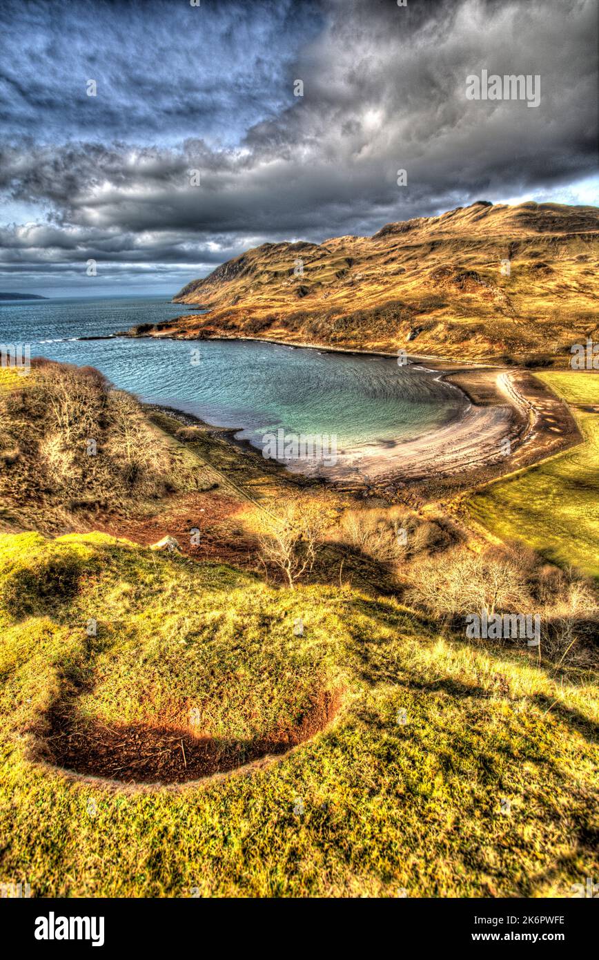 Penisola di Ardamurchan, Scozia. Vista artistica della costa di Ardamurchan a Camas nan Geall (Baia degli stranieri). Questa fotografia è stata pro Foto Stock