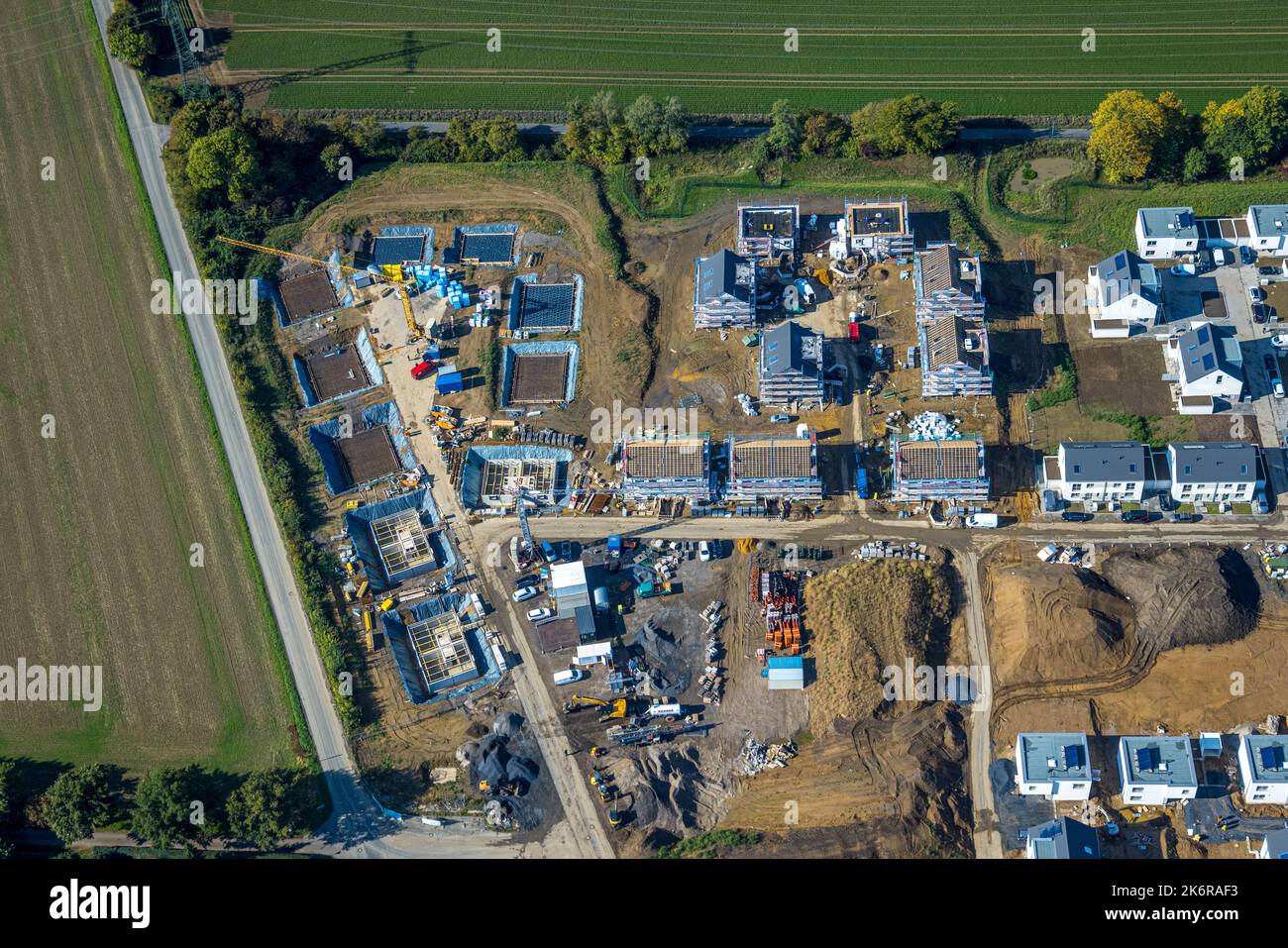 Vista aerea, cantiere e nuovo edificio residenziale parco Emscherquelle a Hohenleuchte, Holzwickede, Ruhr zona, Nord Reno-Westfalia, tedesco Foto Stock