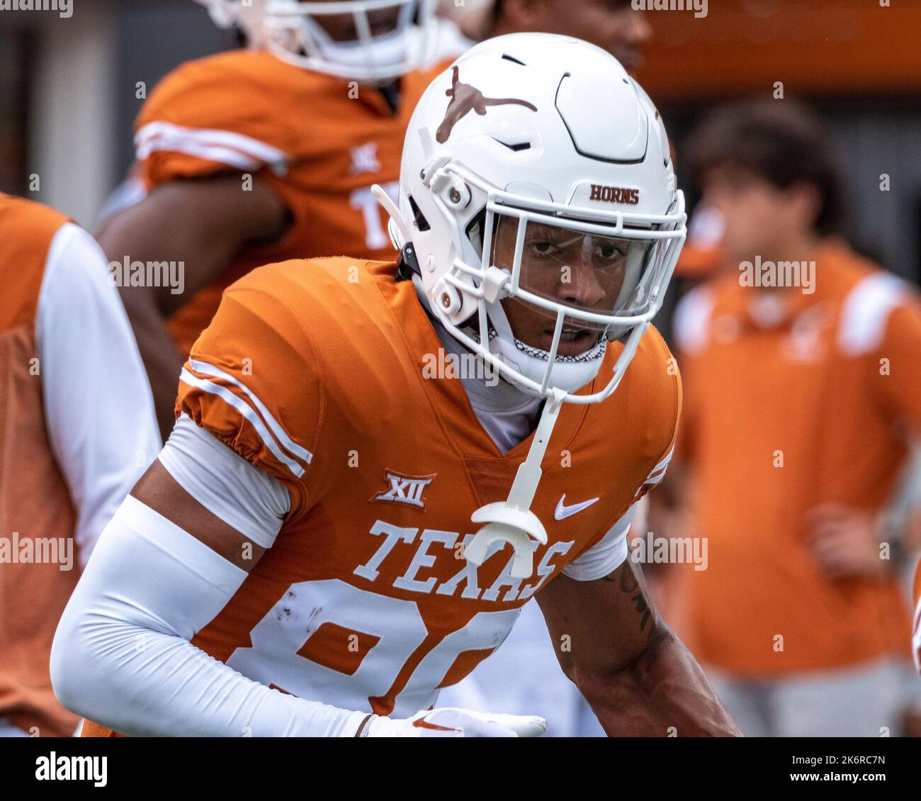 Ottobre 15, 2022. Casey Cain n. 88 dei Texas Longhorns in fase di riscaldamento prima della partita contro gli Iowa state Cyclones al DKR-Memorial Stadium. Credit: CAL Sport Media/Alamy Live News Foto Stock