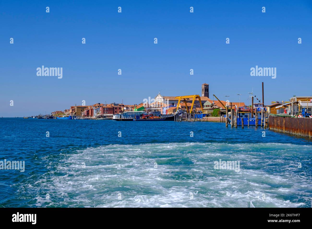 Duomo di Ognissanti sull'isola di Pellestrina, Isola Pellestrina, Laguna di Venezia, vicino Chioggia, Veneto, Italia Foto Stock