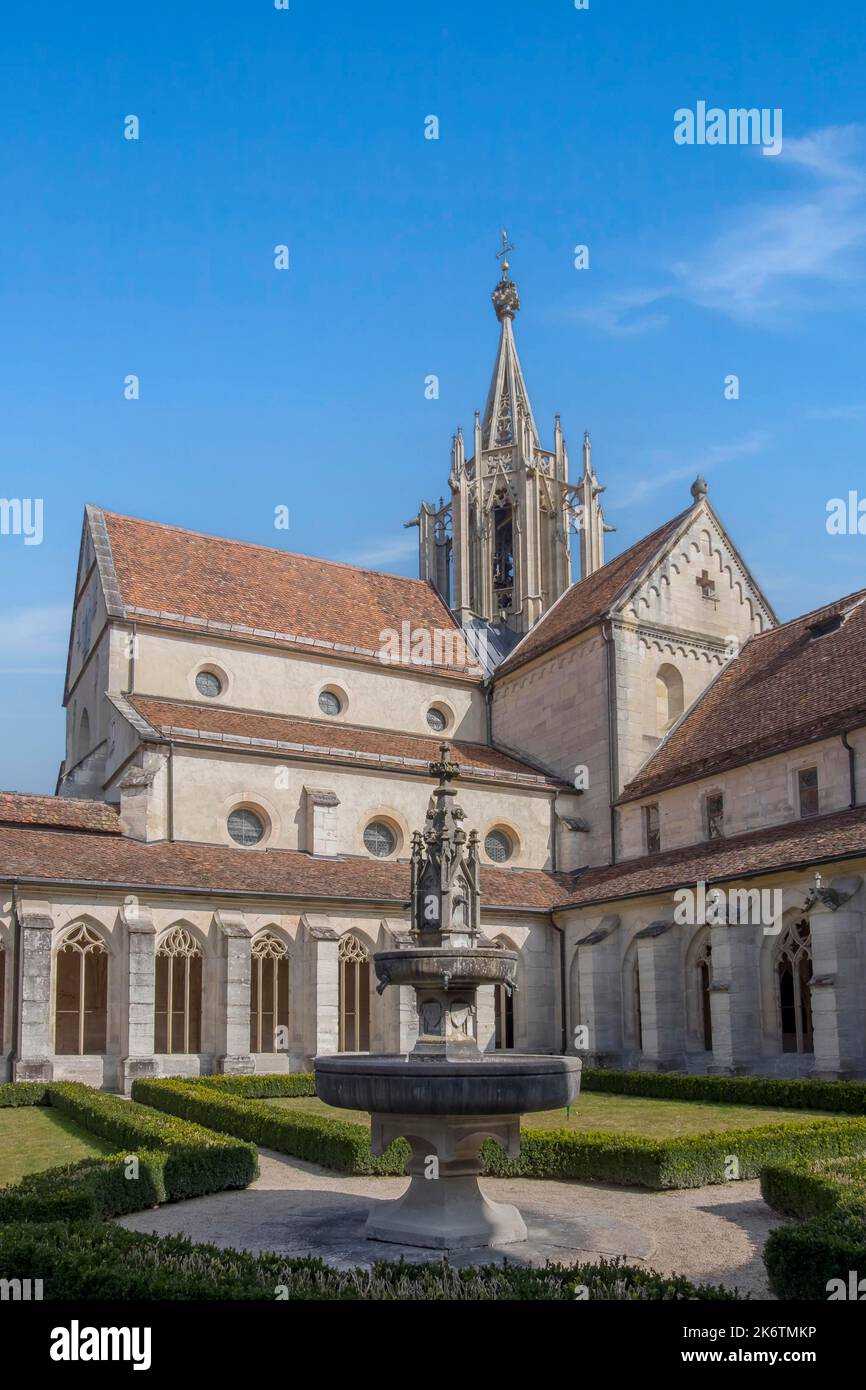 Chiesa del monastero, chiesa protestante, cortile con giardino, Bebenhausen, quartiere di Tuebingen, Baden-Wuerttemberg, Germania Foto Stock