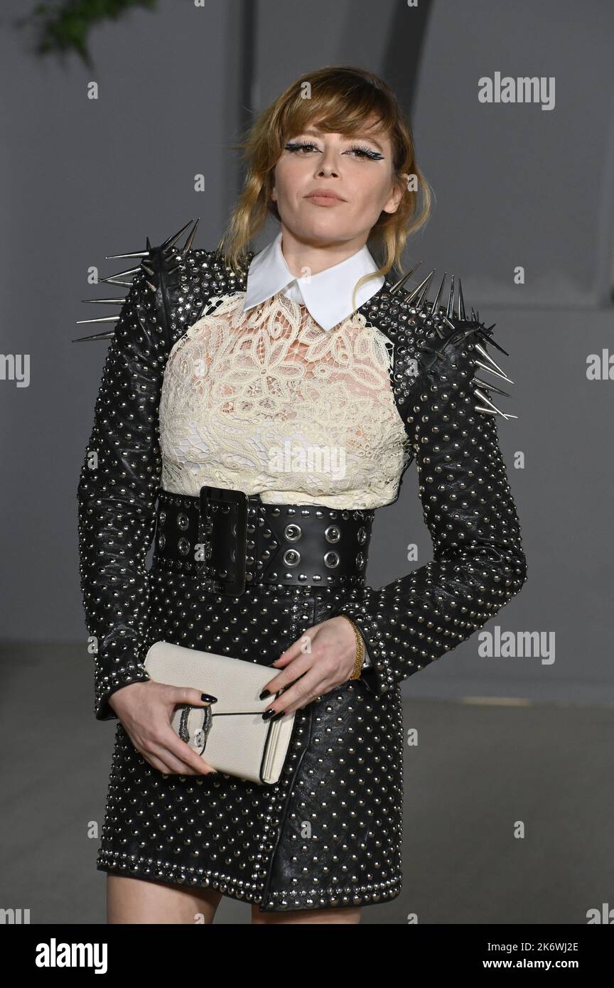 Los Angeles, Stati Uniti. 15th Ott 2022. Natasha Lyonne al secondo annuale Academy Museum Gala di Los Angeles. Picture Credit: Paul Smith/Alamy Live News Foto Stock