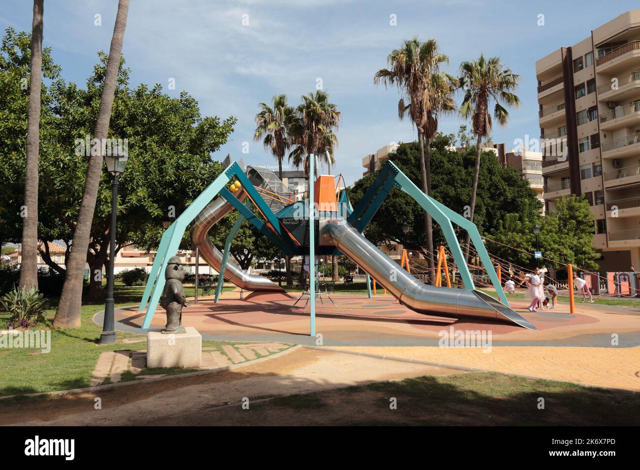 Scivola al Parque de la Fantasía. Fuengirola, provincia di Malaga, Spagna. Foto Stock