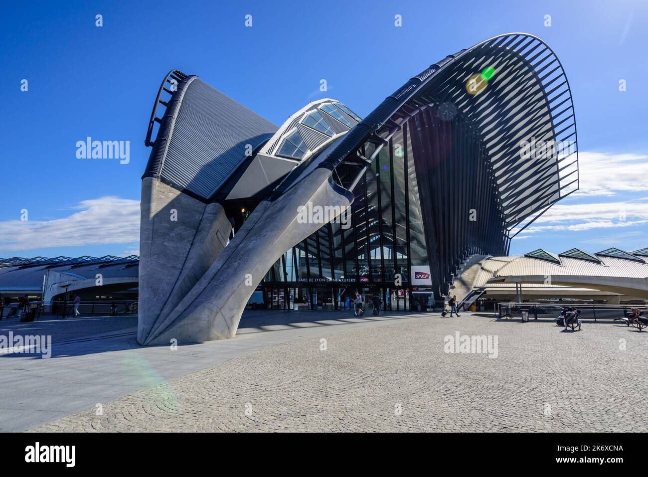 Lione, Flughafen SaintExupery, Flughafenbahnhof Satolas von Architekt