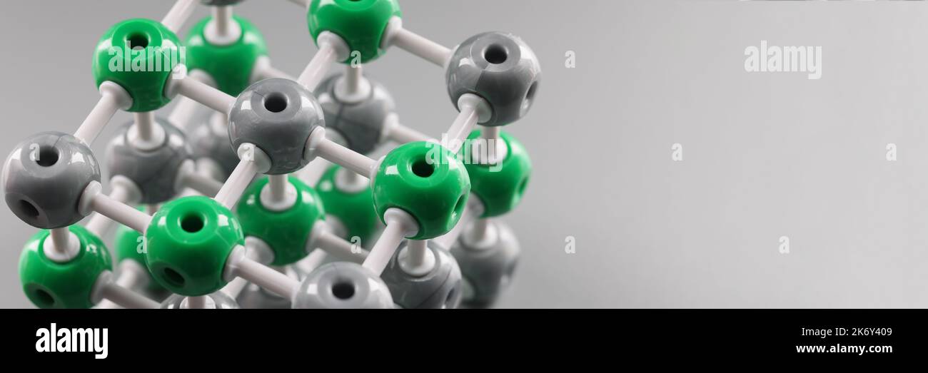 Modello plastico di una molecola, reticolo cristallino di un atomo Foto Stock