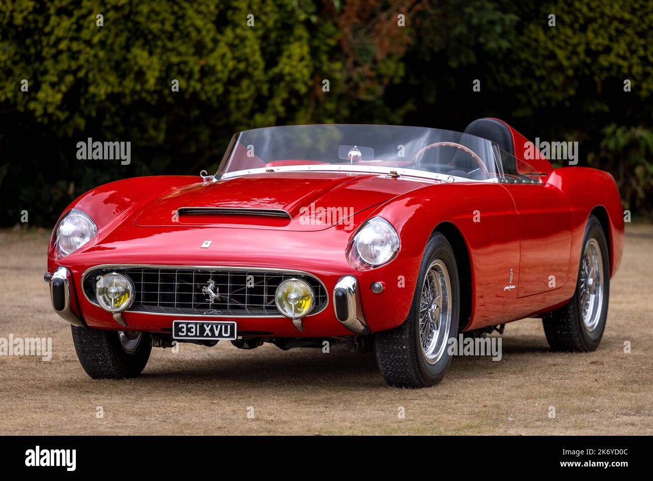 1957 Ferrari 250 GT Series i Café Racer ‘331 XVU’ in mostra al Concours d’Elégance Motor Show tenutosi a Blenheim Palace Foto Stock