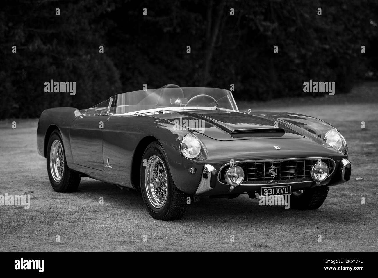 1957 Ferrari 250 GT Series i Café Racer ‘331 XVU’ in mostra al Concours d’Elégance Motor Show tenutosi a Blenheim Palace Foto Stock