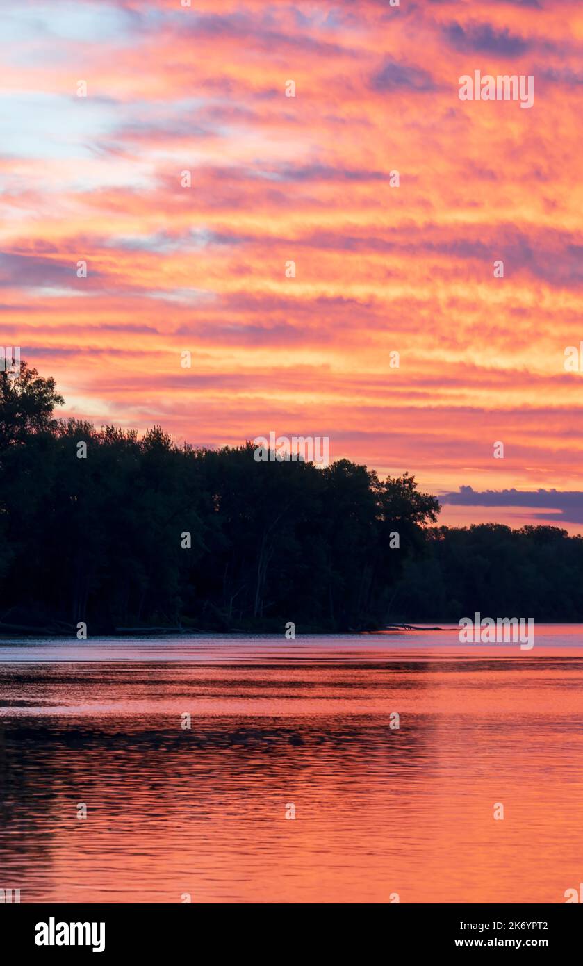 Alba sul fiume Mississippi superiore, Winona, Minnesota Foto Stock