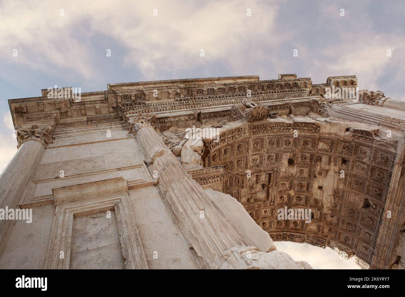 Arco di Tito sul Foro Romano d'Italia Foto Stock