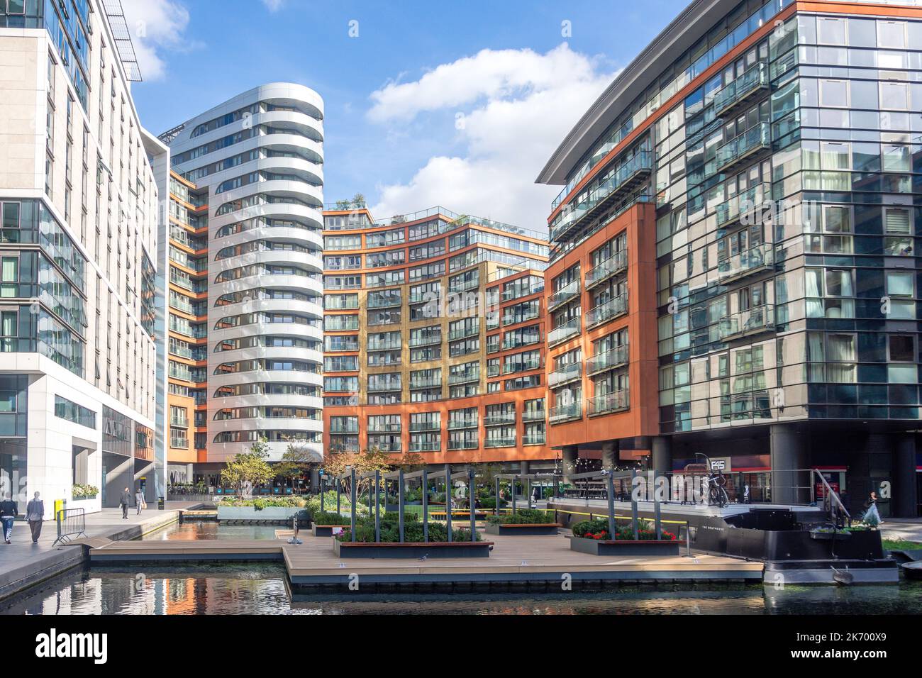 Appartamenti galleggianti Pocket Park e Balmoral, Paddington Basin, Paddington, City of Westminster, Greater London, Inghilterra, Regno Unito Foto Stock