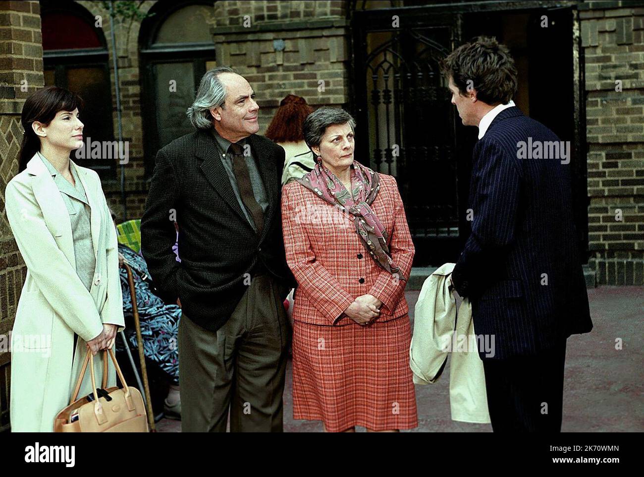 SANDRA BULLOCK, Robert Klein, DANA IVEY, Hugh Grant, due settimane di preavviso, 2002 Foto Stock
