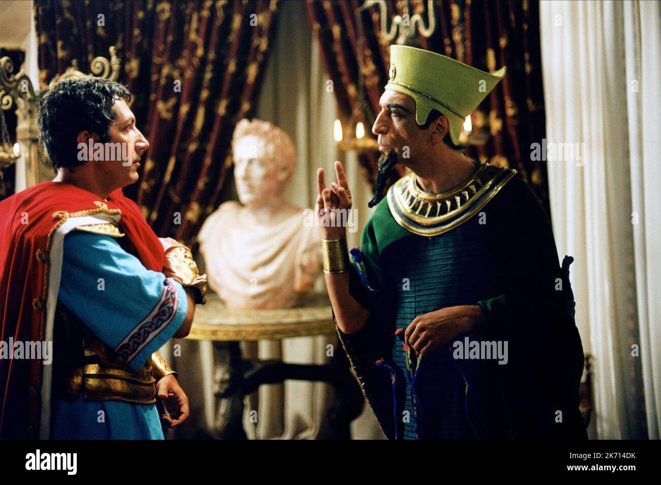 CHABAT, DARMON, ASTERIX E OBELIX: MISSIONE CLEOPATRA, 2002 Foto Stock