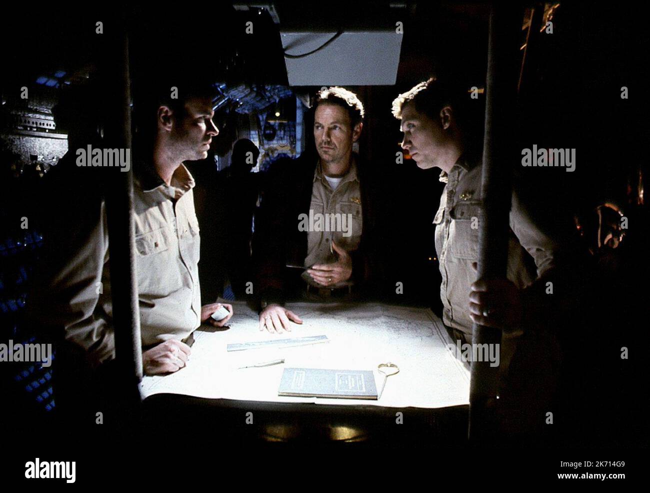 SCOTT FOLEY, Bruce Greenwood, HOLT MCCALLANY, al di sotto di, 2002 Foto Stock