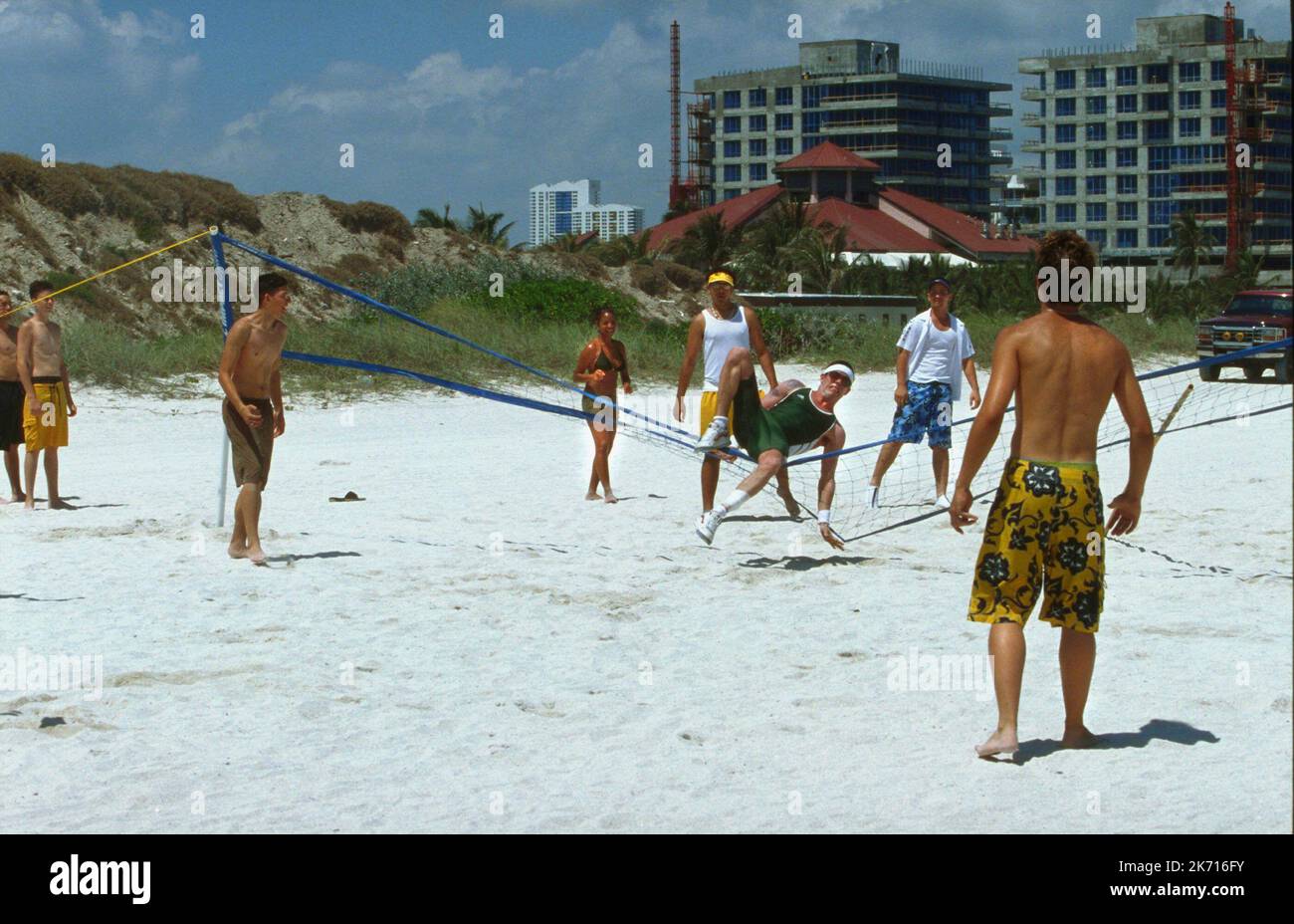 SCENA VOLLYBALL, JACKASS: IL FILM, 2002 Foto Stock